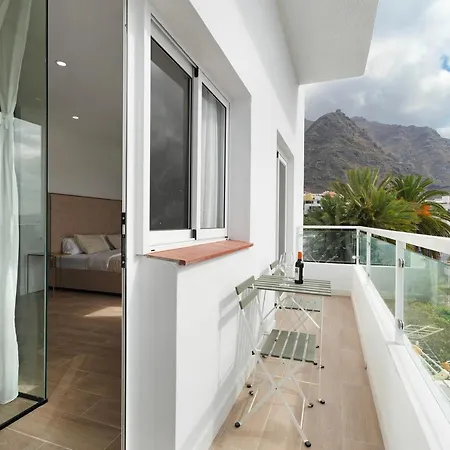 La Laguna Punta Del Hidalgo