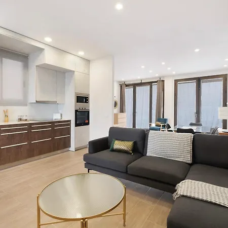 La Laguna Apartment *